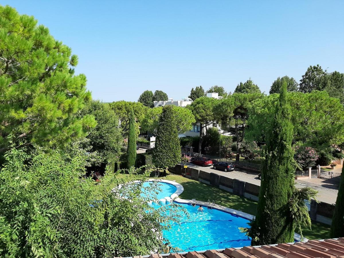 Appartamento Genziana - Con Vista Piscina E Garage ซีร์มิโอเน ภายนอก รูปภาพ